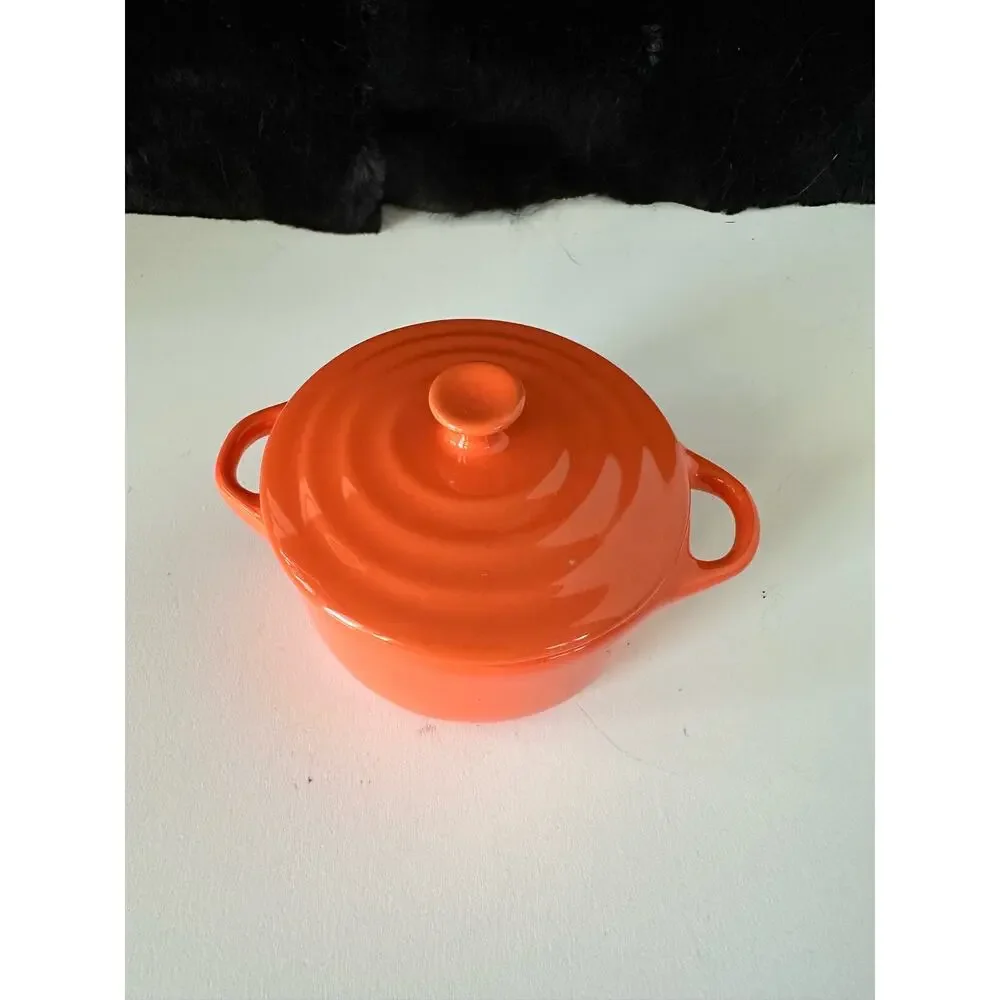 Ceramic baking bowl, soup bowl, dessert dish with lid, orange mini dutch oven
